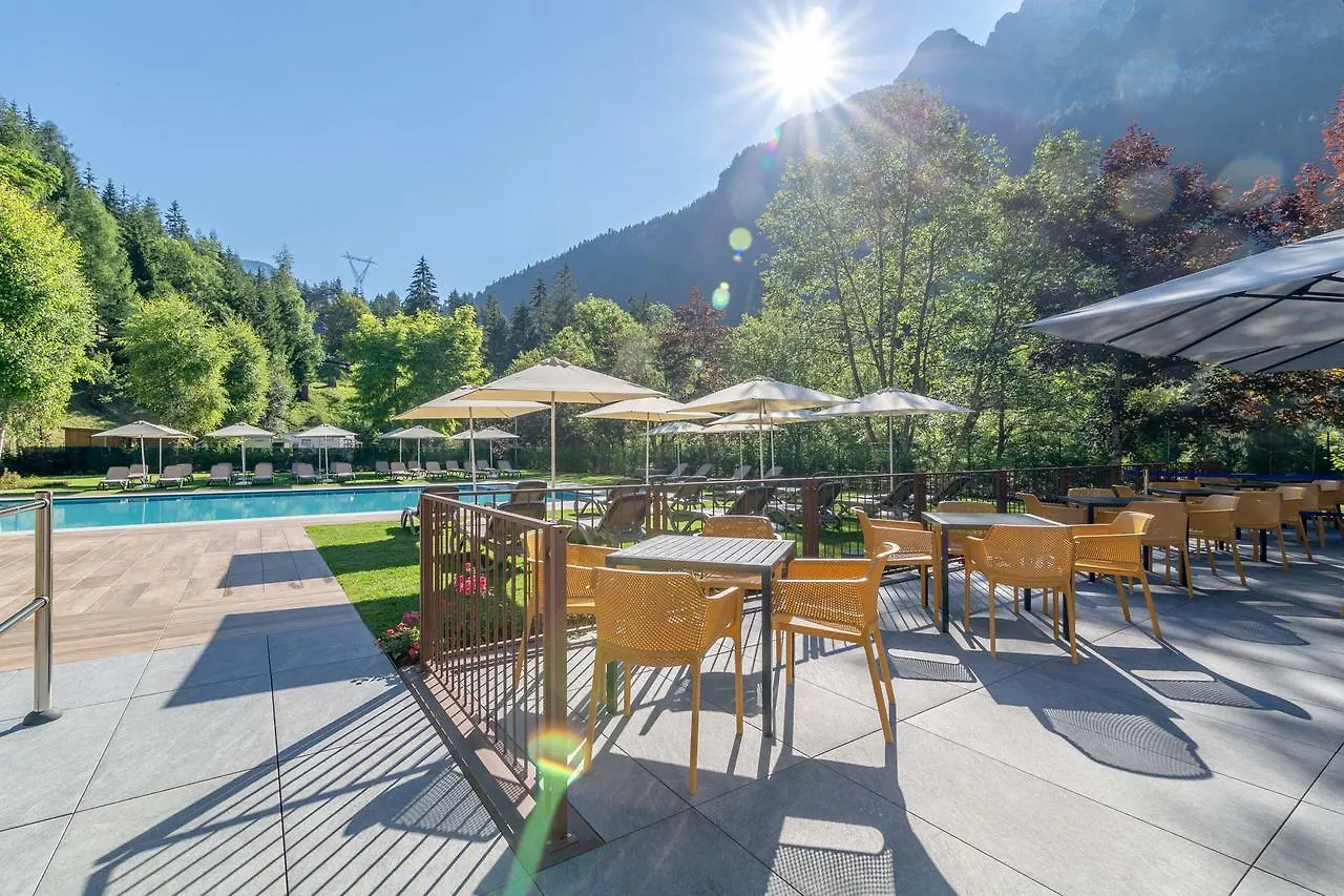 Hotel La Maison Wellness & Spa Alleghe 4*,